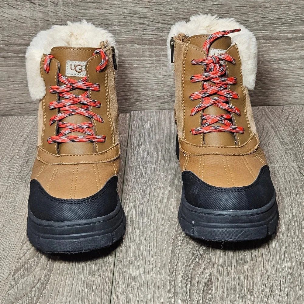UGG Kids Ashton Addie boots Tan Leather Suede Waterproof 1143666K Size 4Y